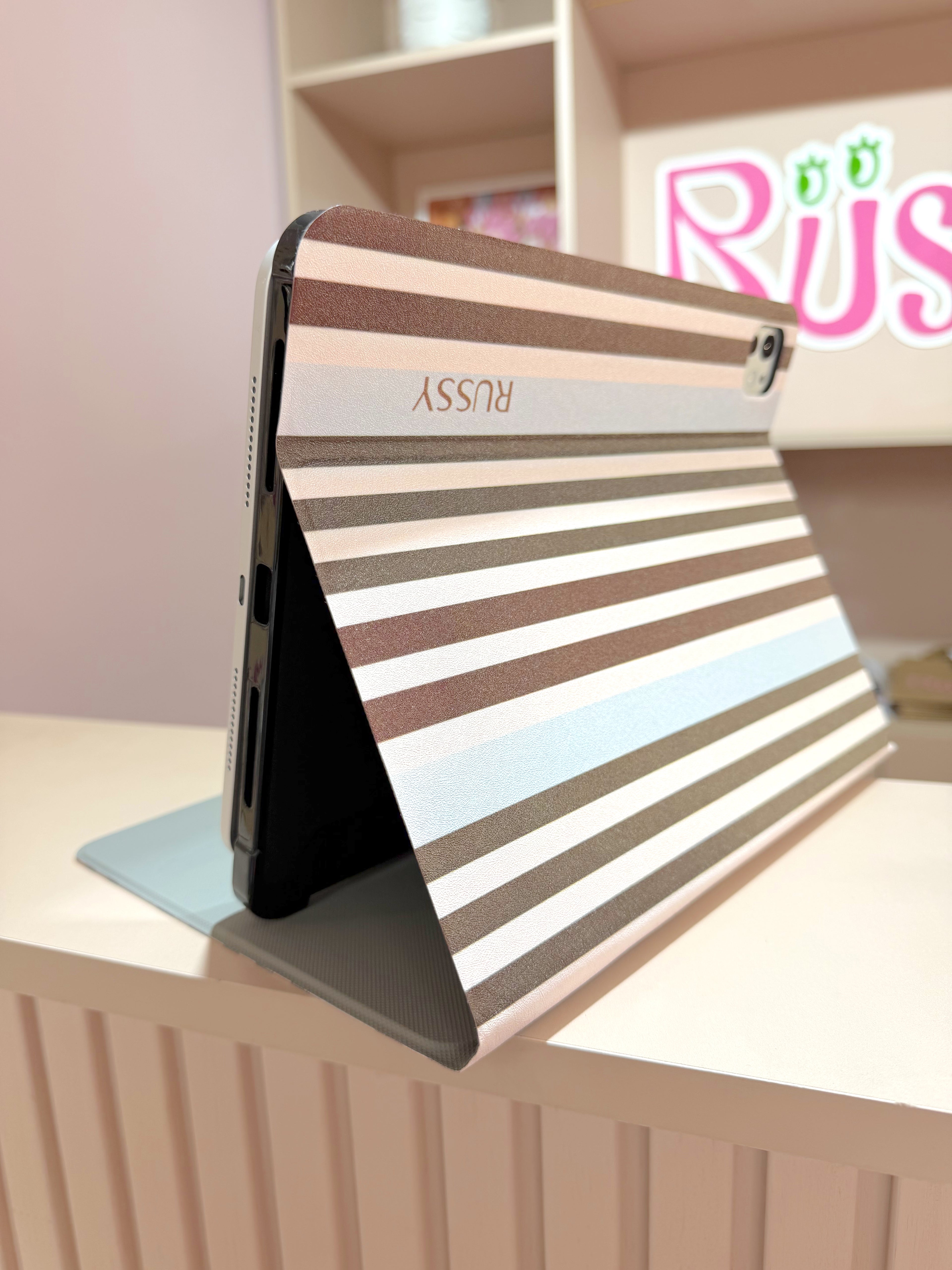 Funda iPad "STRIPES"