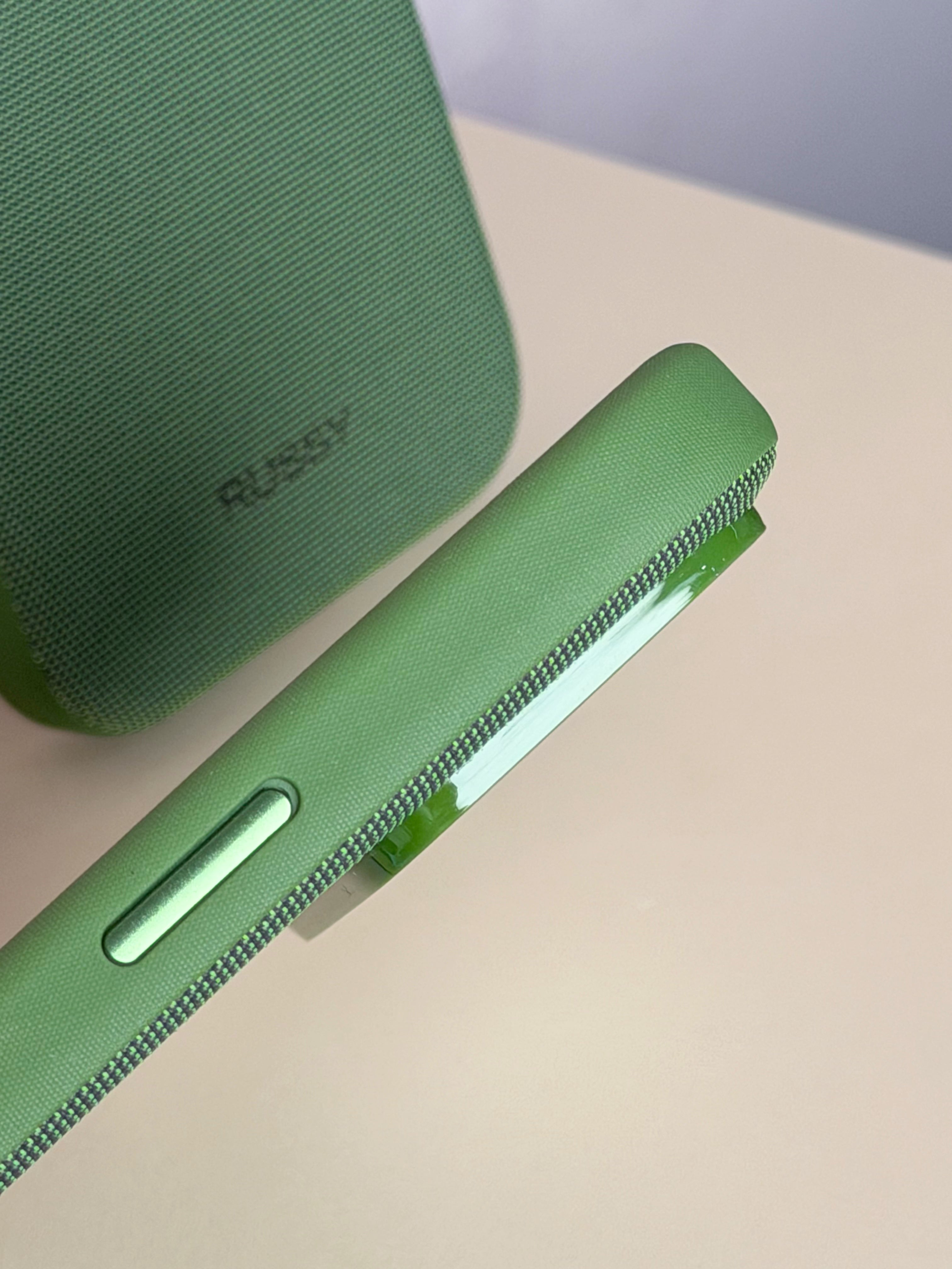 FUNDA TECHWOVEN RUSSY