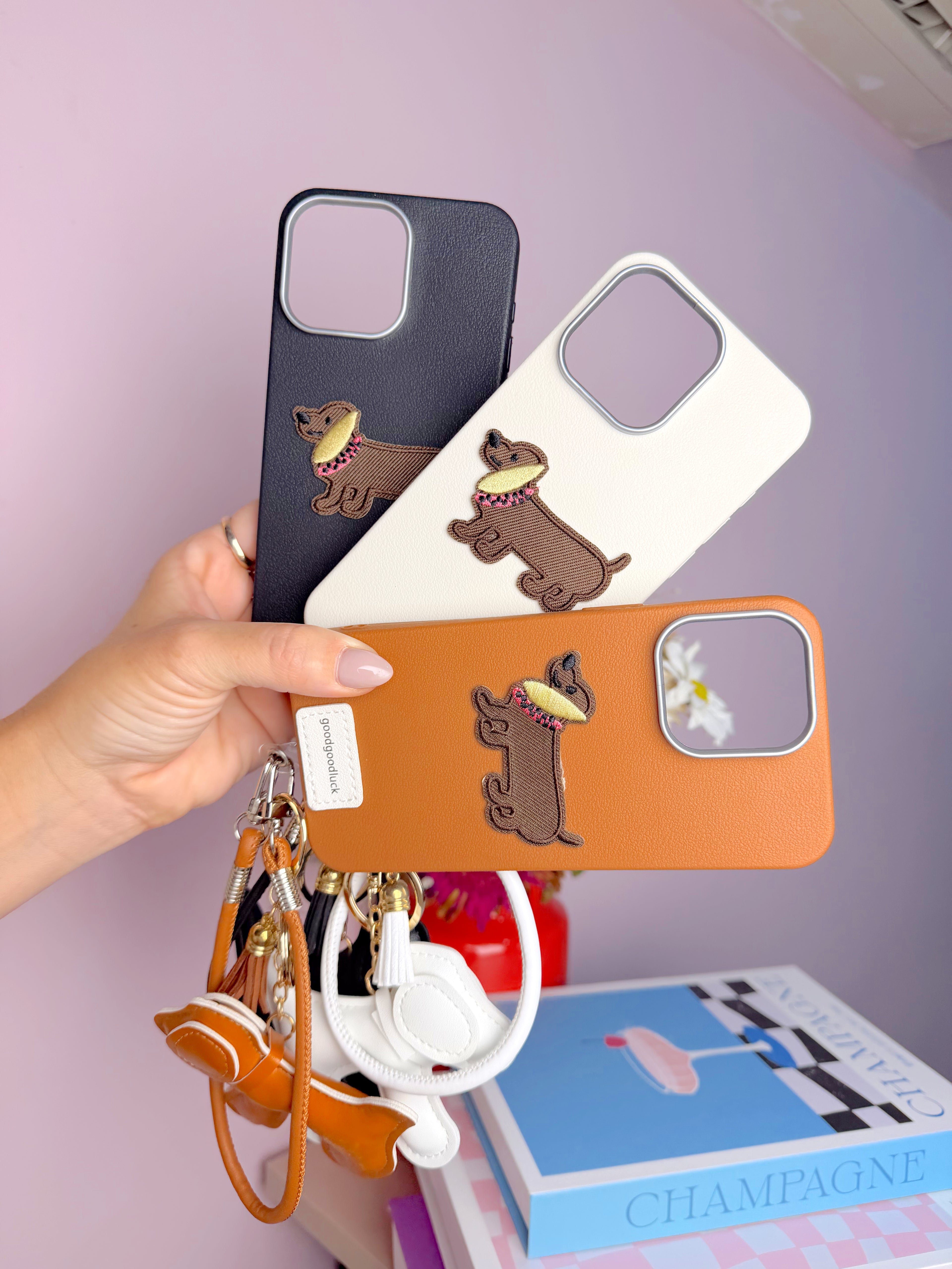 FUNDA SALCHI IPHONE 15 PRO MAX